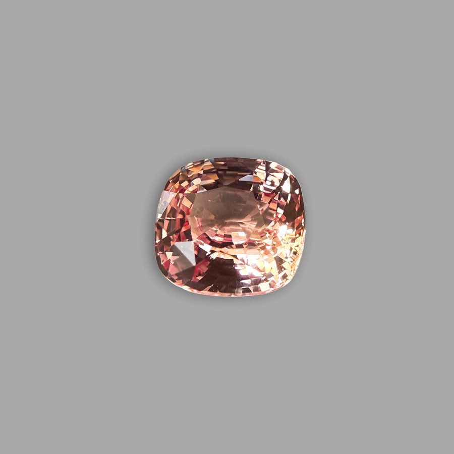 Padparadscha 2,57 ct, pink-orange