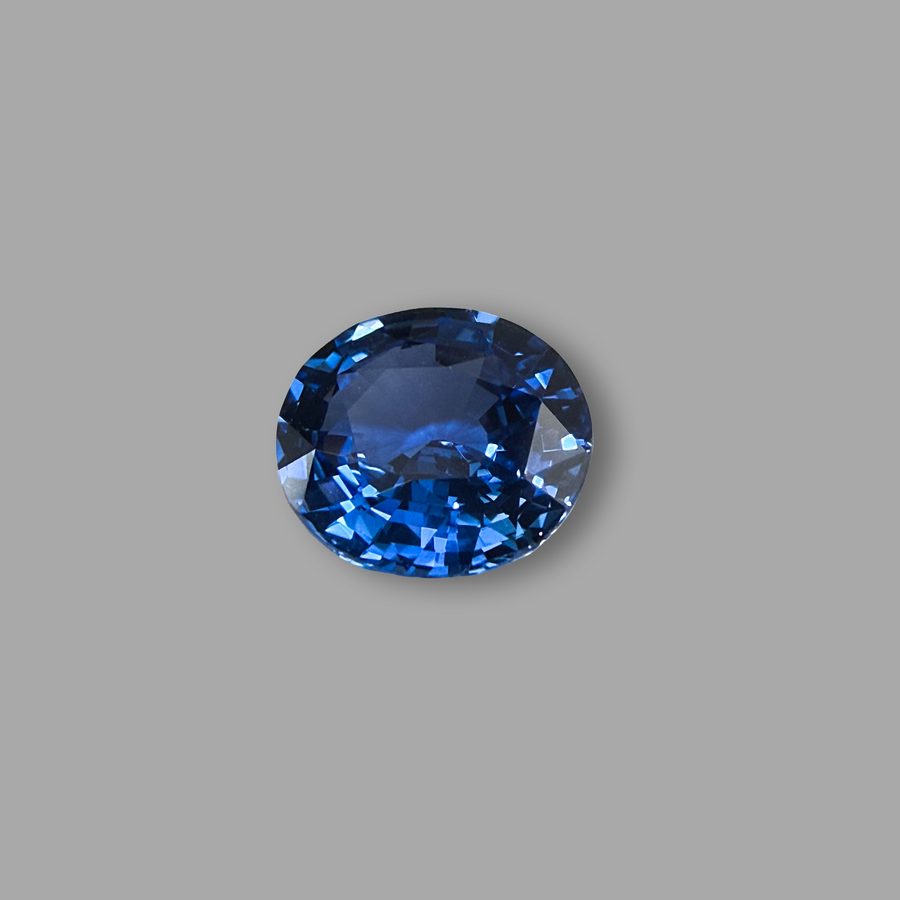 Saphir 2,03 ct, blau