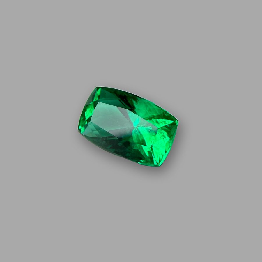 Smaragd 2,93 ct, grün