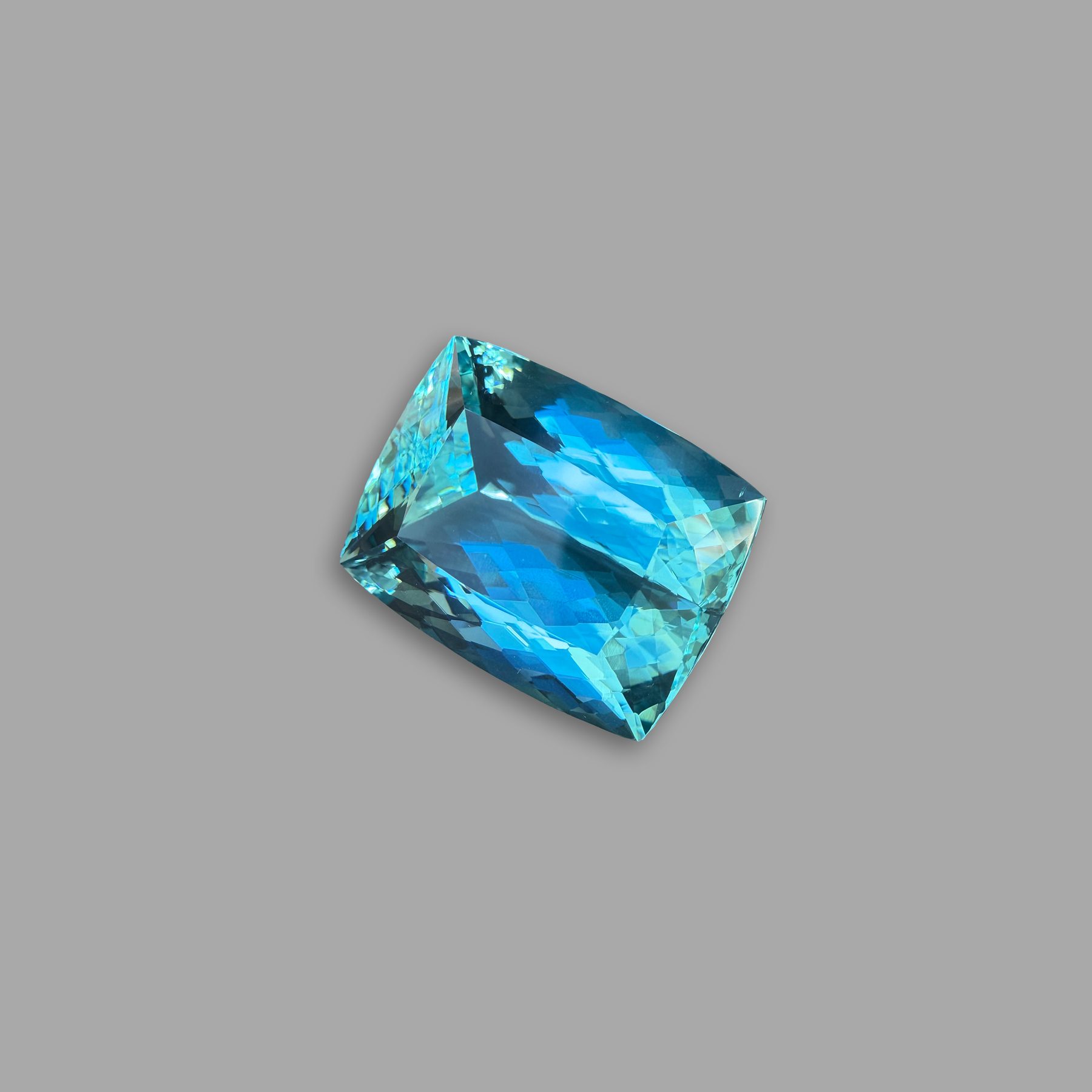 Aigue-marine 90,13 ct, bleu-vert
