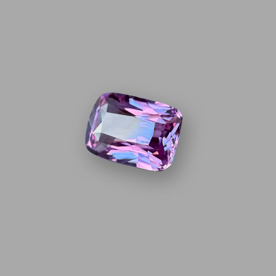 Saphir 1,72 ct, pink