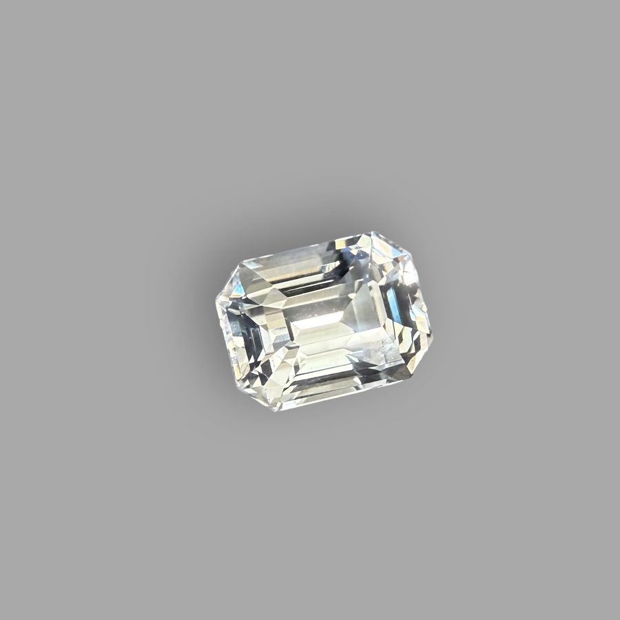 Saphir 2,12 ct, weiß