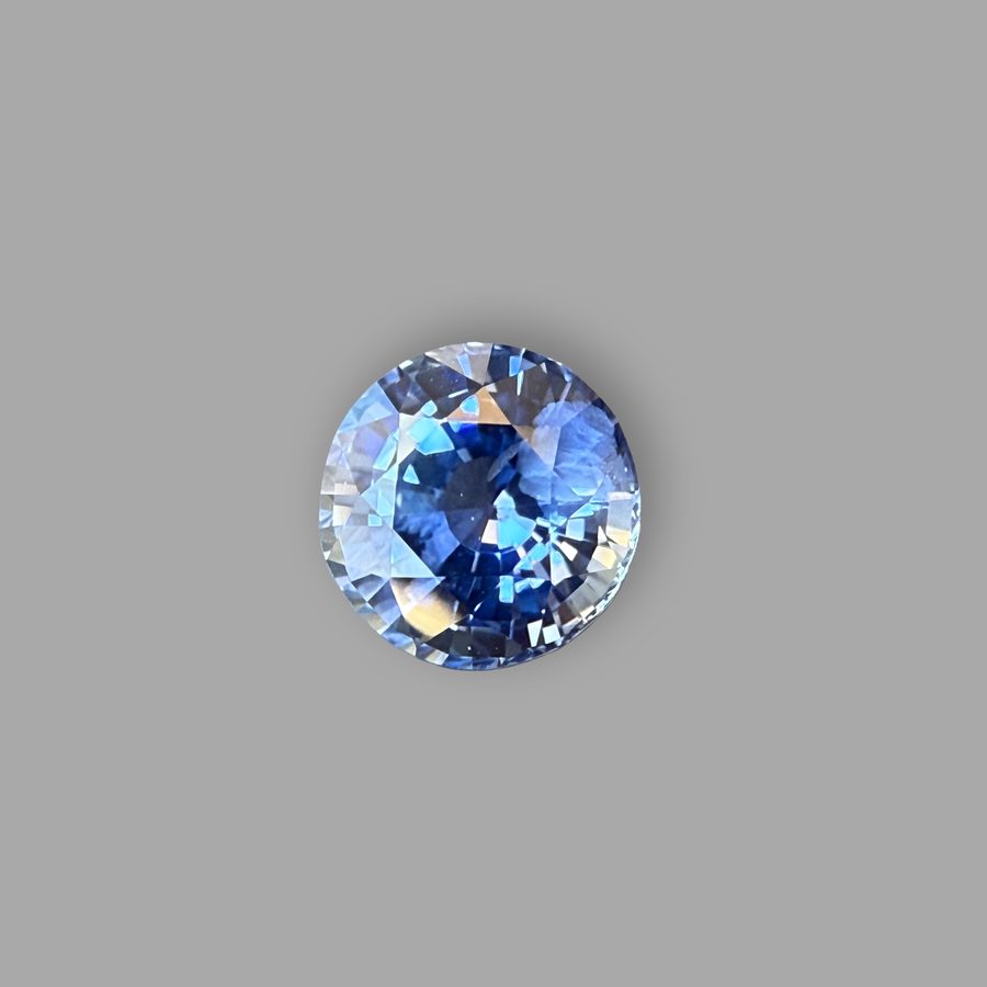Saphir 2,81 ct, blau