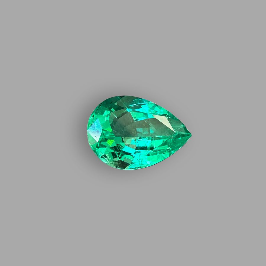 Smaragd 4,40 ct, grün
